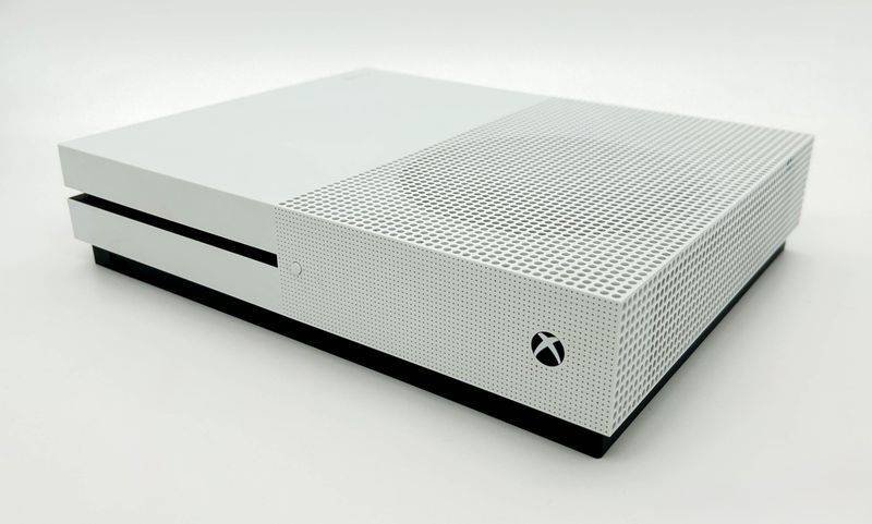 Xbox One S 500GB Console – Model 1681 with RH-1025 Wireless Controller