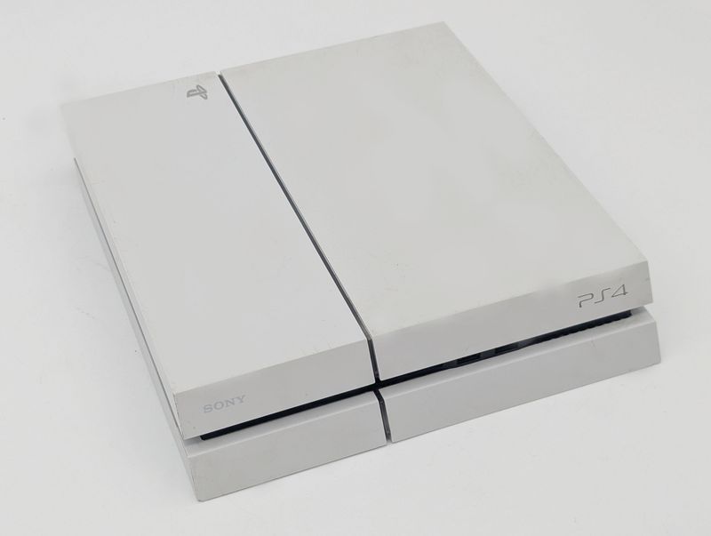 Sony PlayStation 4 Console 500GB CUH-1116A White + Wireless Controller