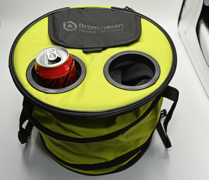 Pop-up Cooler with drink holders