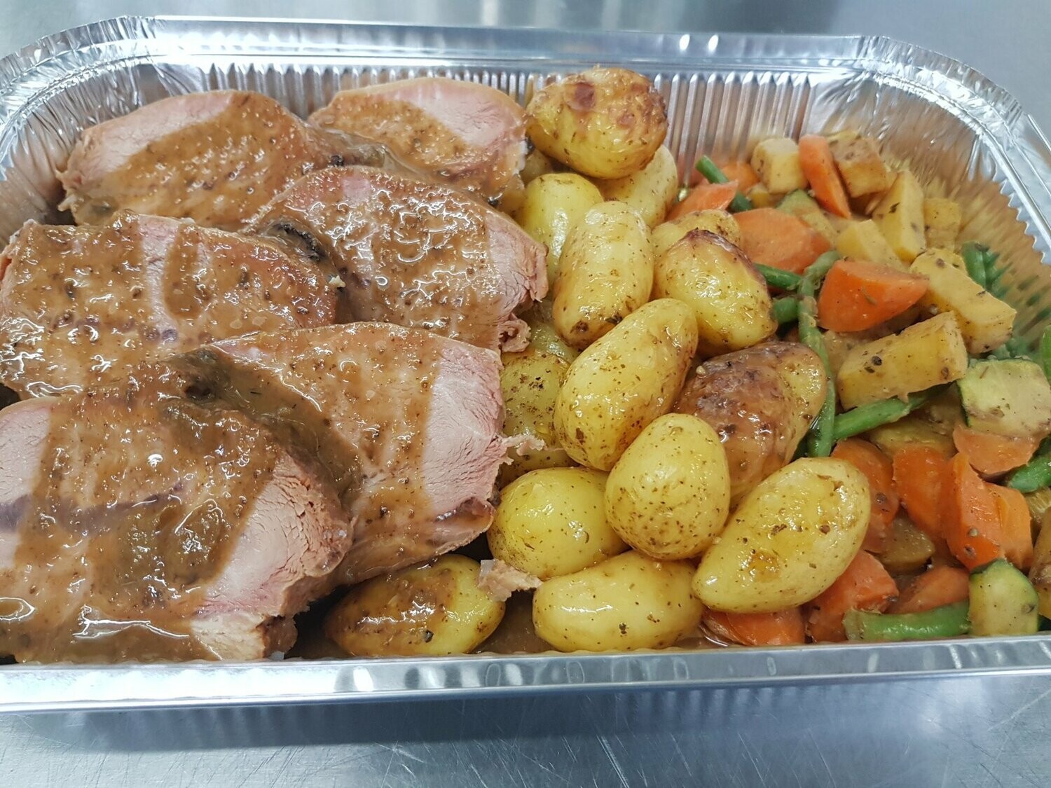 Pièce de veau aux pleurotes et châtaignes, gratin de panais au Cantal