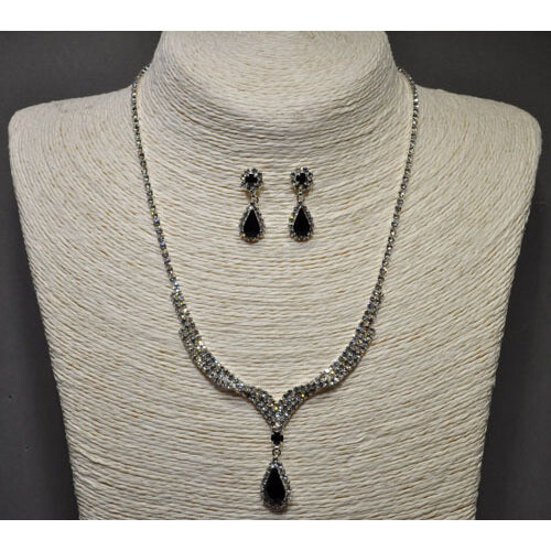 EN19567S2S1 JET/SIL TRDRP DNGLE NECK SET