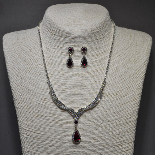 EN19567S27S1 FCHS/SIL TRDRP DNGLE NECK SET