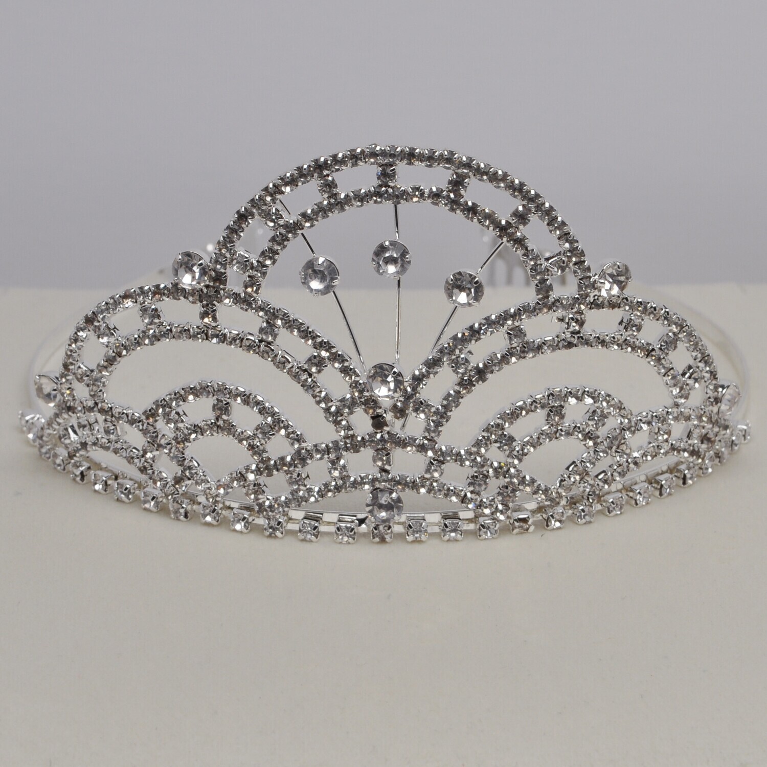 J60755T1S CLR/S 2.5&quot; RAINBOW TIARA