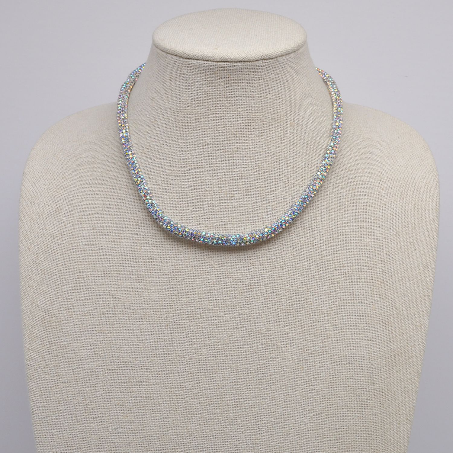 LB3501N3S AB/S 1 ROW CRY FASHN NECK
