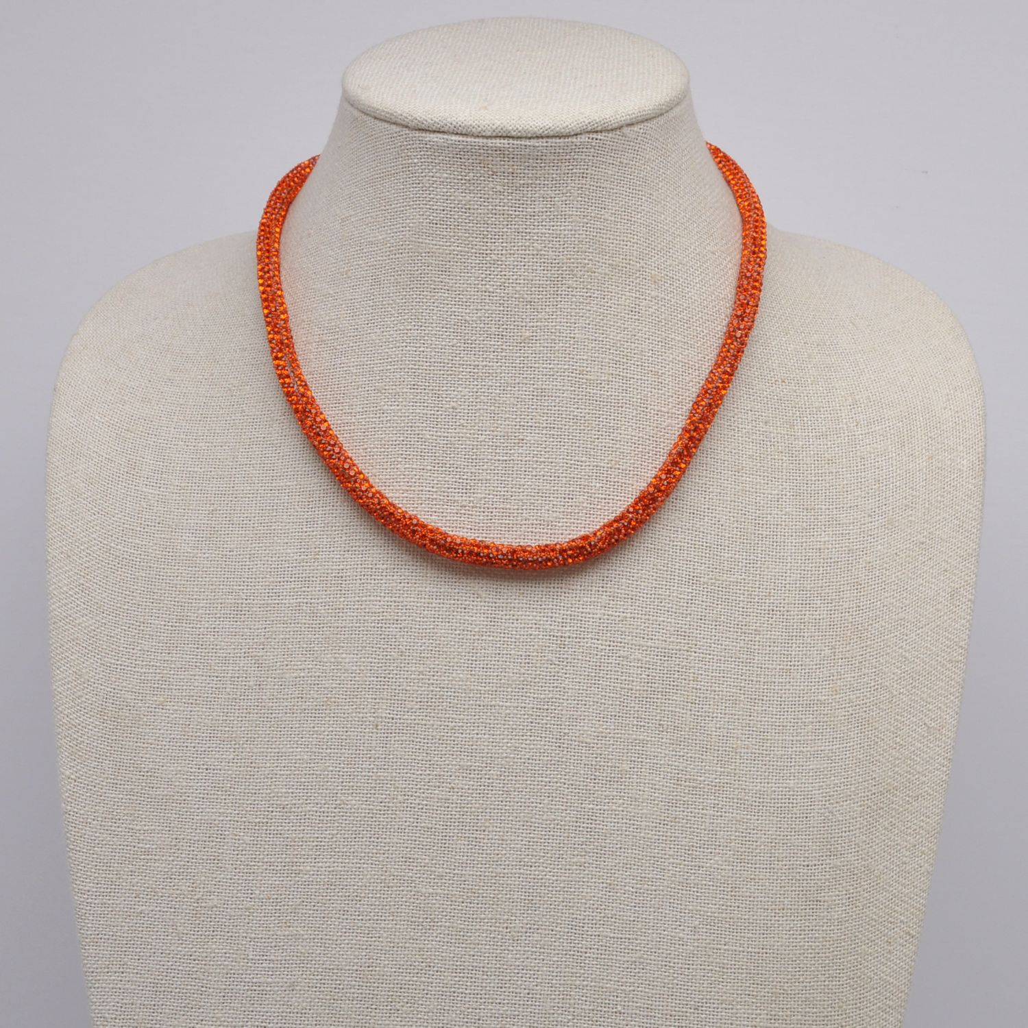 LB3501N32S ORG/S 1 ROW CRY FASHN NECK