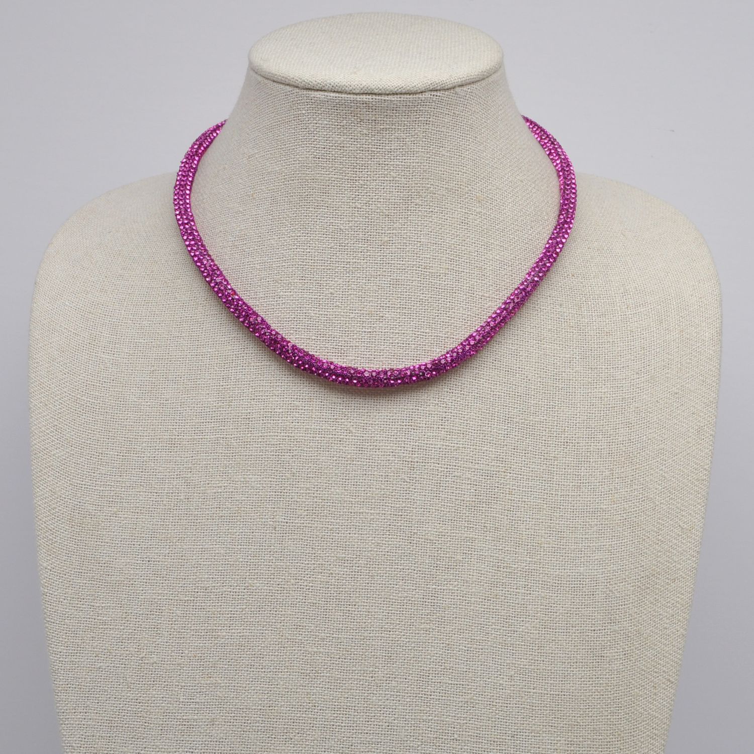 LB3501N27S FCHSA/S 1 ROW CRY FASHN NECK