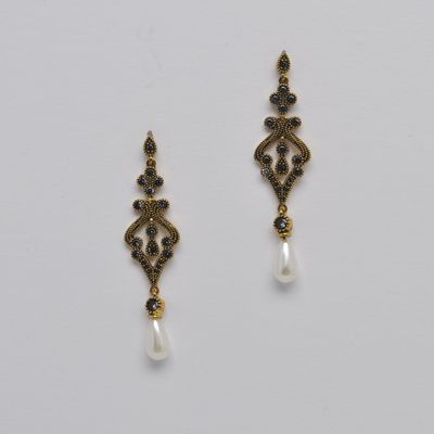 HJ4062E39AG CZ/PRL/AG CHANDELIER EAR