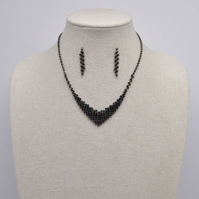 CR20448S2H JET/H SML STNS V-SHP NECK SET