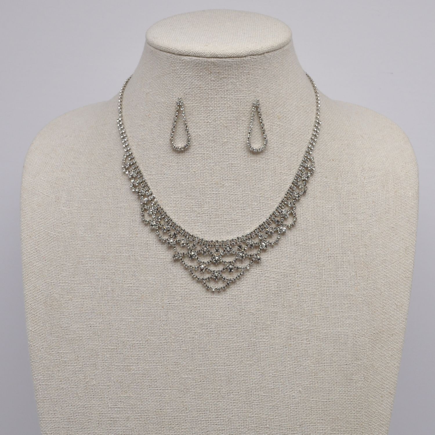 HJ6127S1S CLR/S SMALL BIB NECK SET