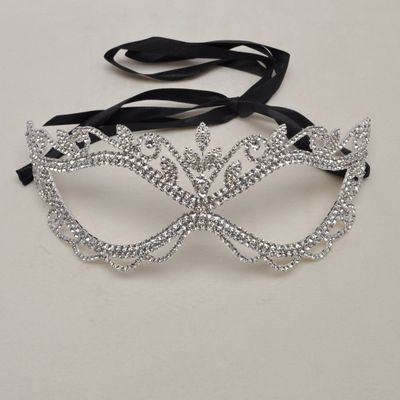 EN1333M1S CLR/S FANCY LEAVS RHINSTN MASK