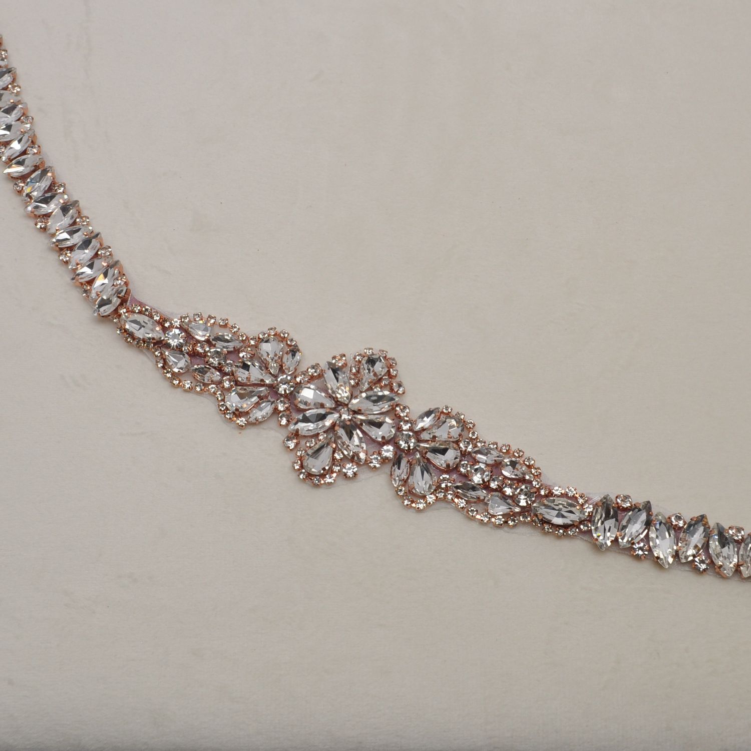 HJ060L1RG CLR/RG MLT STONES CNTR FLW B