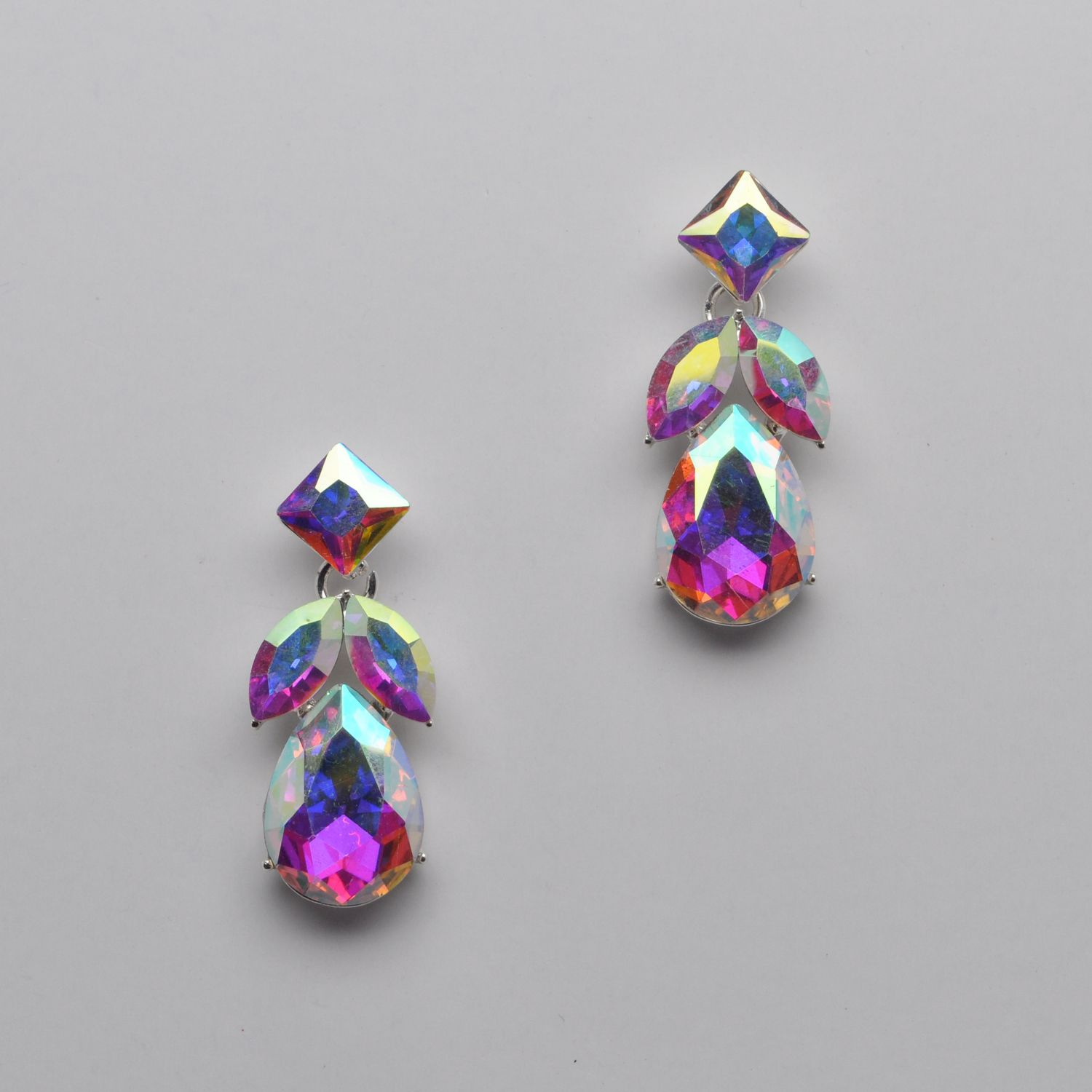 EN6738E3S AB/S DMND SHP TOP / FLWR BTM EAR