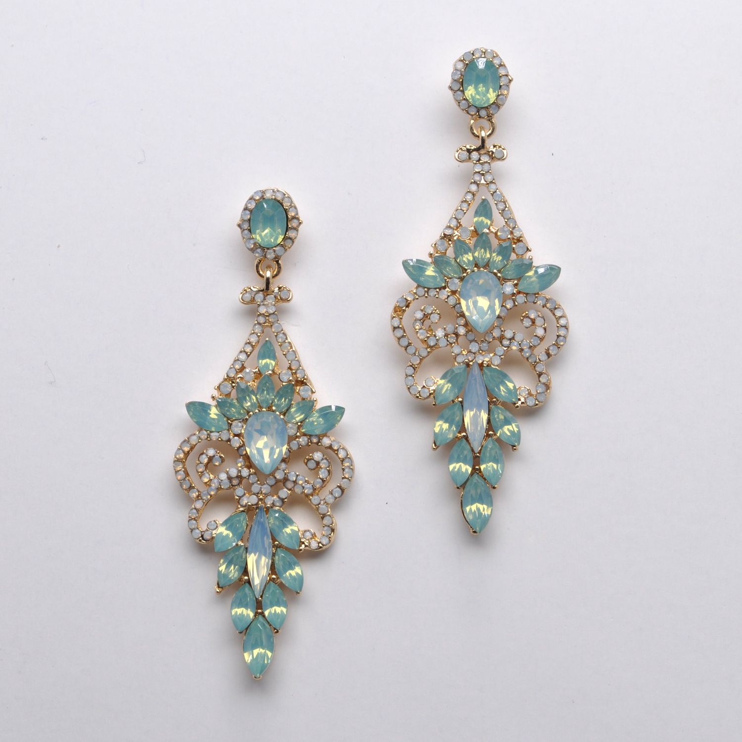 JU1965E30G  GREEN OPAL/G  SM RD TOP DIAM SHPE MRQT STN DANGLE ER