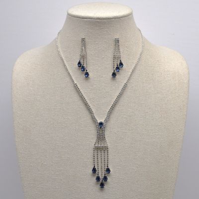J18596S8S MON/S TRDP DNGLS NECK SET