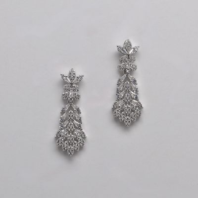 CN00487E1S CZ CL/S  LEAF SHAPE TOP AND BOTTOM  DNGL EAR