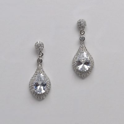 CN00482E1S CZ/S CASTING WITH TRDRP  STONE DNGL EAR