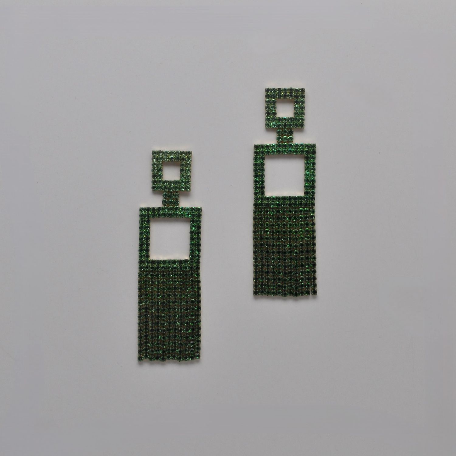CC0010E30G PER/G 2 SQURS OMBRE TASSL ER