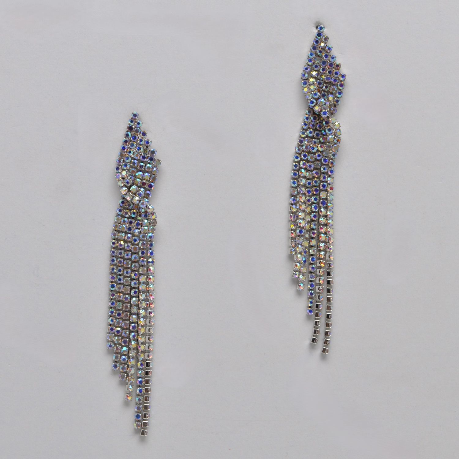 EN6028E3S AB/S CRS OVR TASSEL EAR