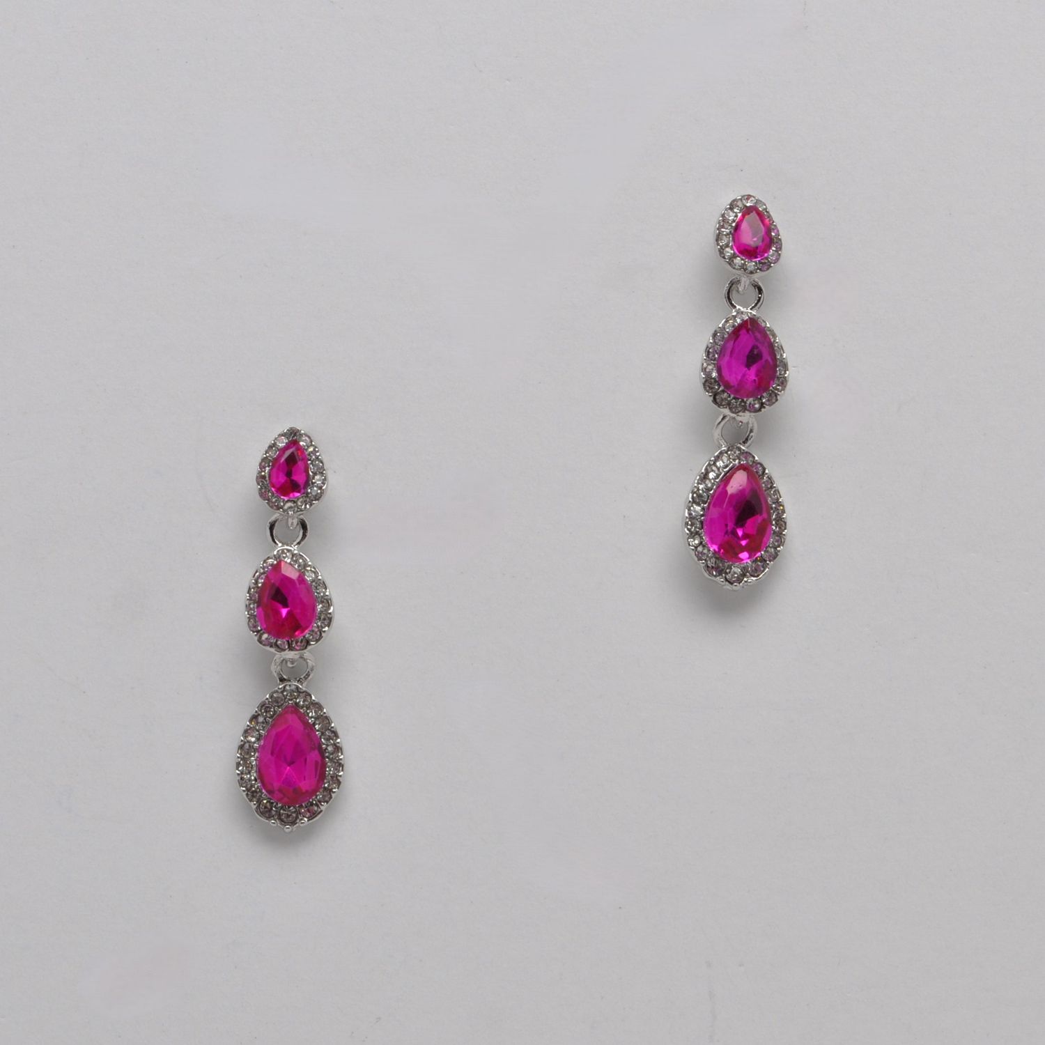 YJ1944E27S1 FU/S THREE LNKD TEARD EAR