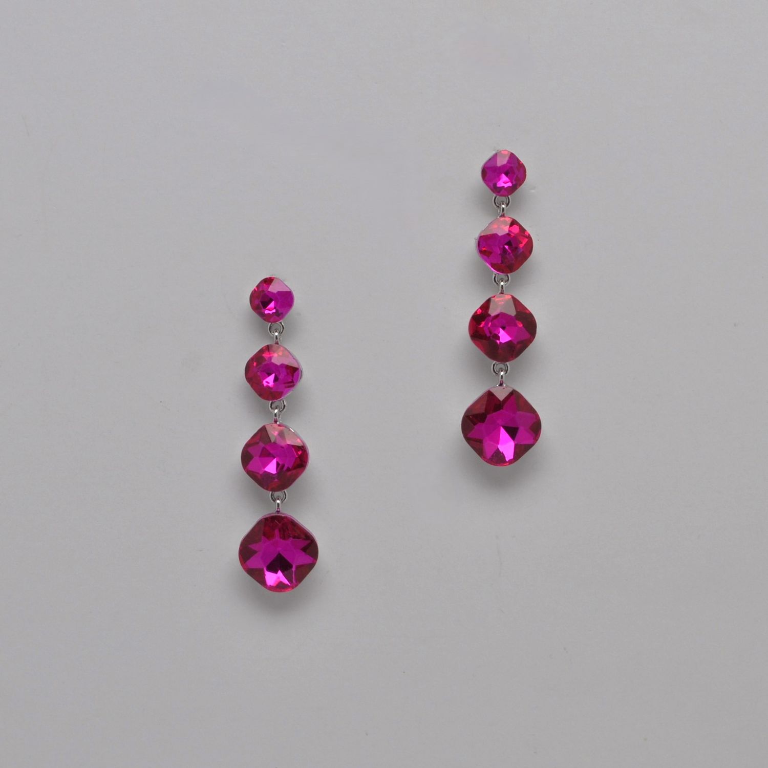 YJ1953E27S FUCHSIA/S 4 LNKD TRNGL STNS ER