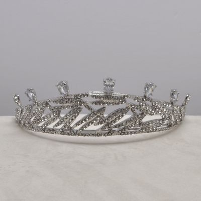 CN015948T1S CZ/S BRNCHS W/TRDRPS TIARA