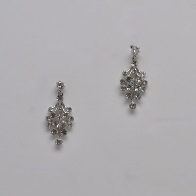 HJ4024E1S CLR/S RND STNS CLSTR EAR