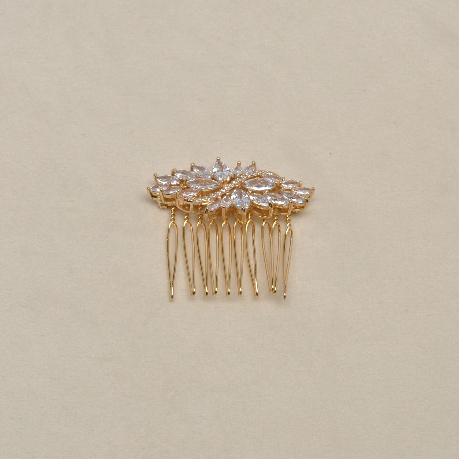 HJ4575H1G CZ/G LEAVES SHP HAIR COMB