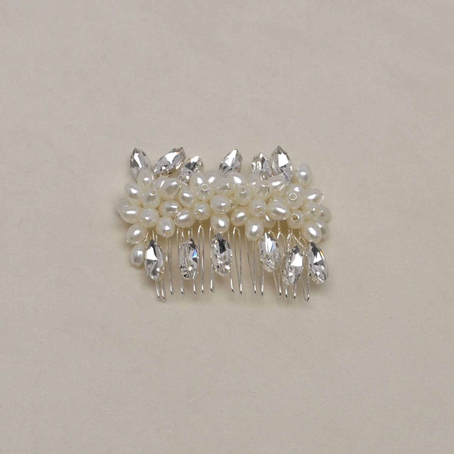HJ4873H40S PRL/S CRY &amp; PRL CLSTR HAIR CMB