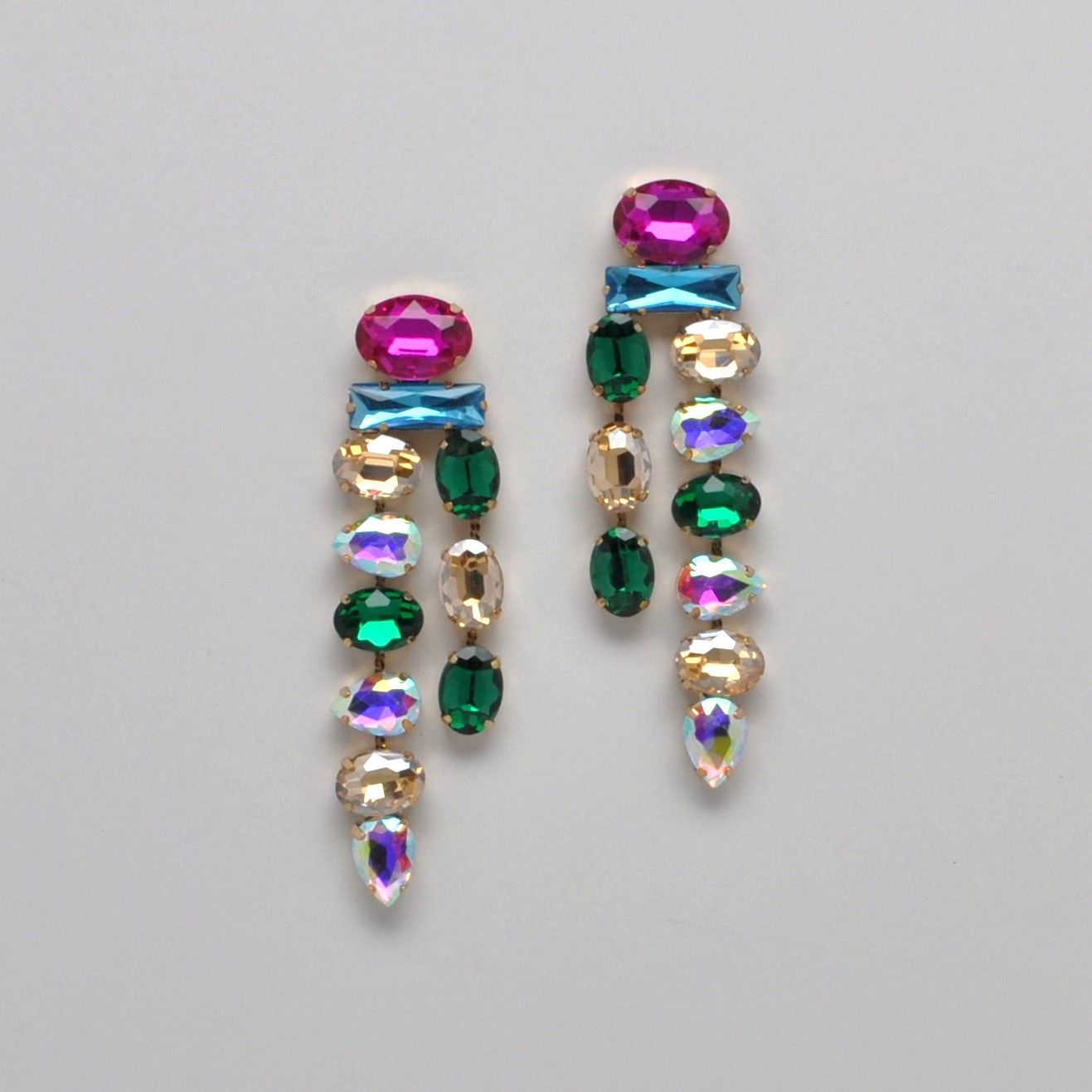 CN02110E66G MULTI /G  LARGE 3.5&quot; LONG  TRDRP/OVAL/RECT  DNGL ER