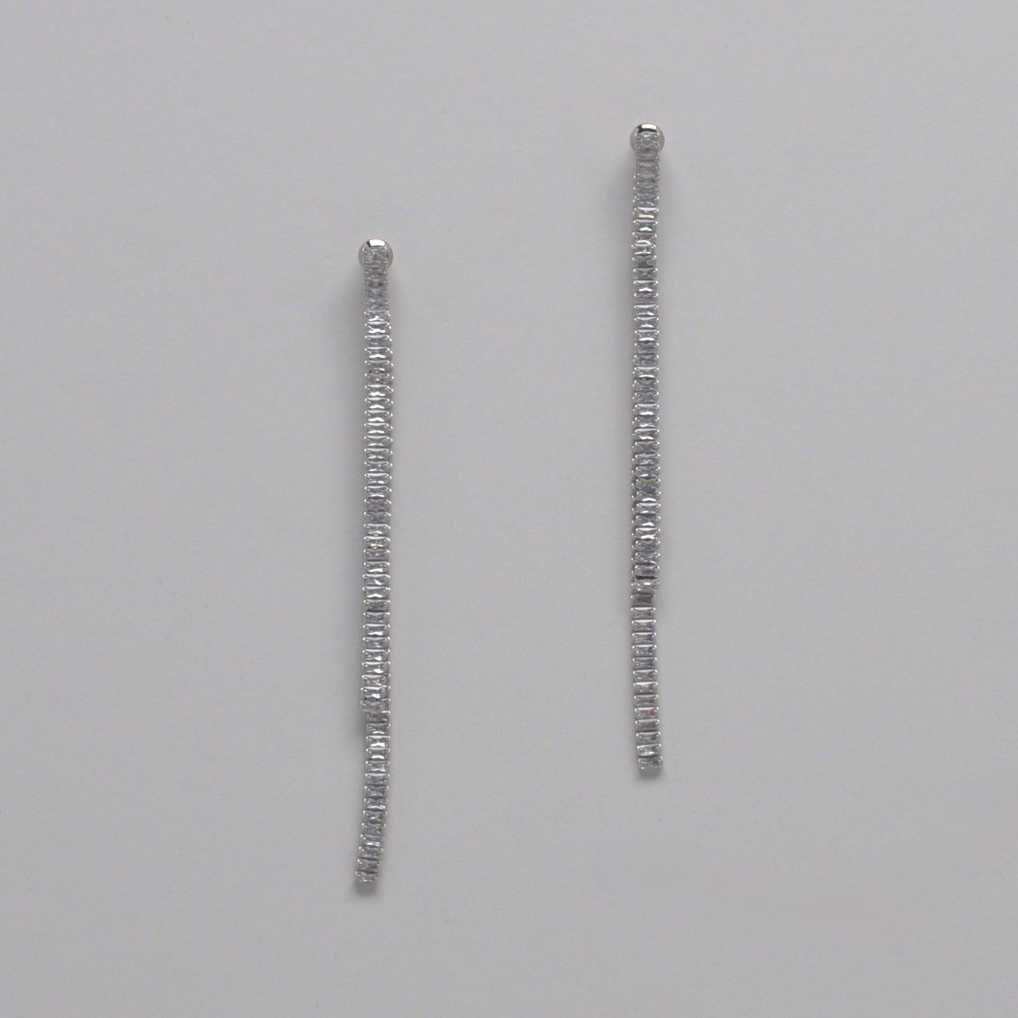 LB1228E1S CZ/S FRNT / BCK CRY EAR