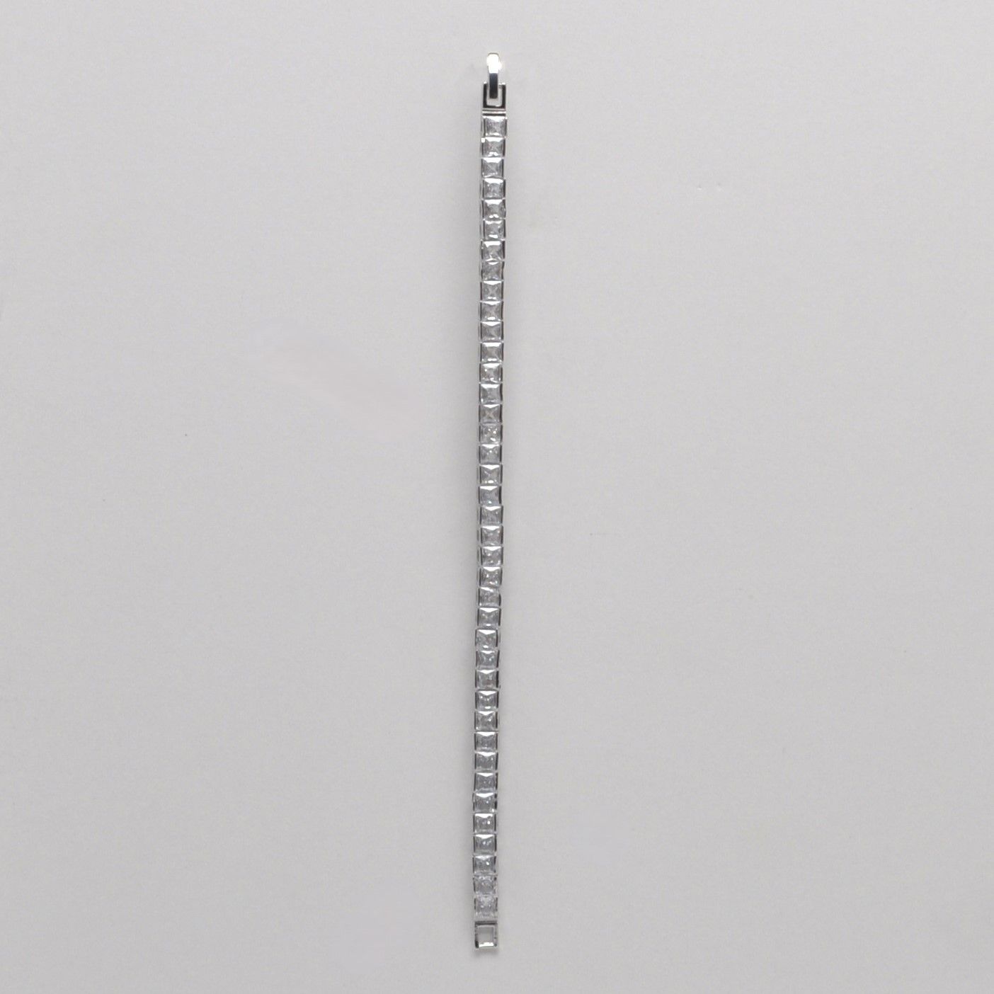 CN01447B1S CZ/CLR 4M SQUARE PRINCES  BCLT