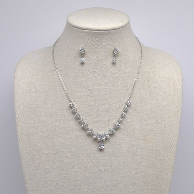 CN00492S39S1 CZ/PRL/S MRQ LEAVS / TRDP DNG SET