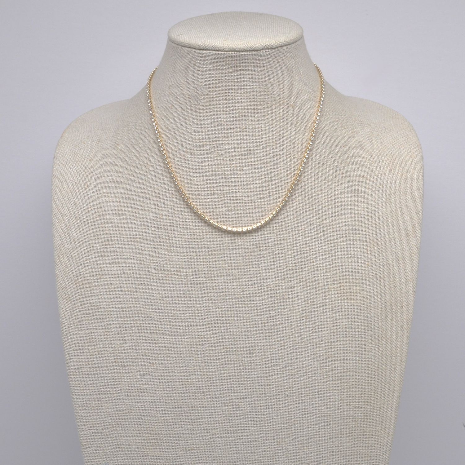 CN01204N1G CZ/G RND STN NECKLC