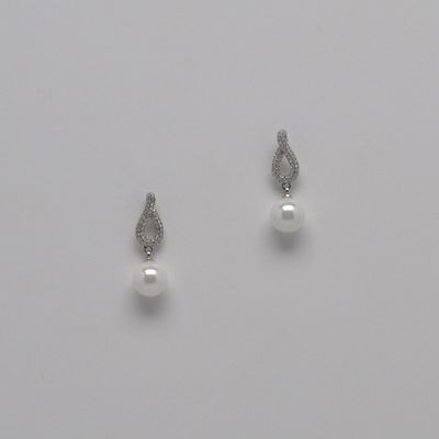 CN013374E40S CZ/PRL PAVE TWST TOP PRL DNG E