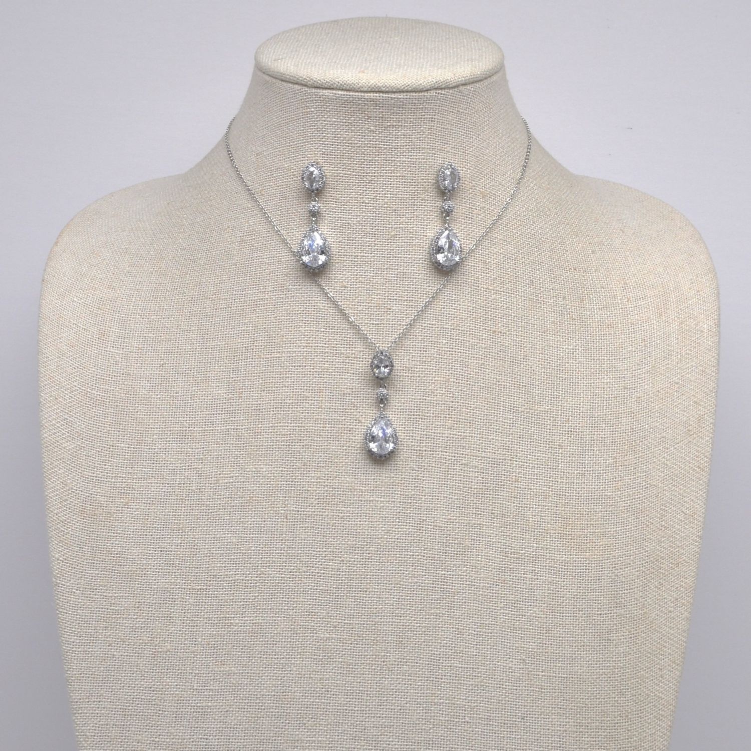 CN013484S1S CZ/S OVAL &amp; TRDRP DNG EAR