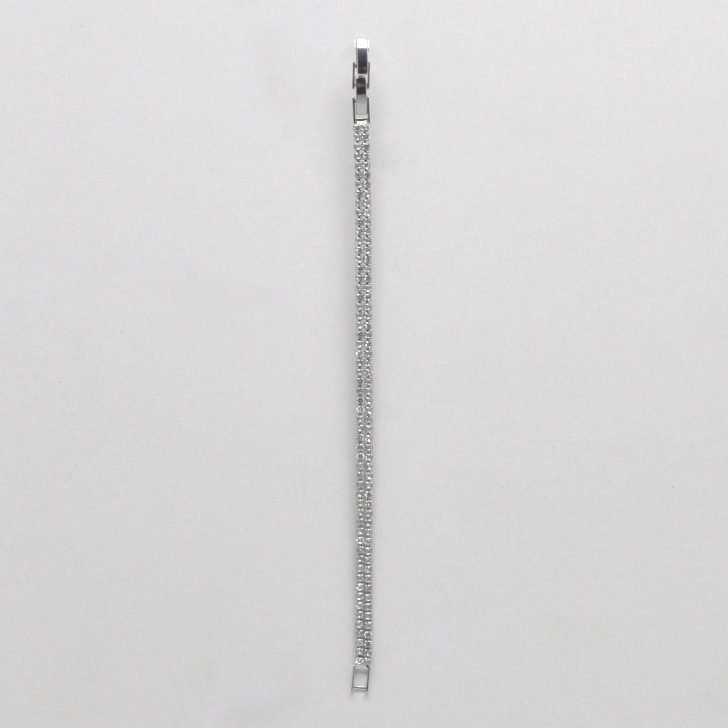 CN01203B1S CZ/S SML RND STNS 2 LINE CLSP BRAC