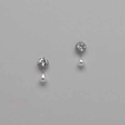 CN014124E39S1 CZ/PRL/S DMND SHP CRY / PRL EAR