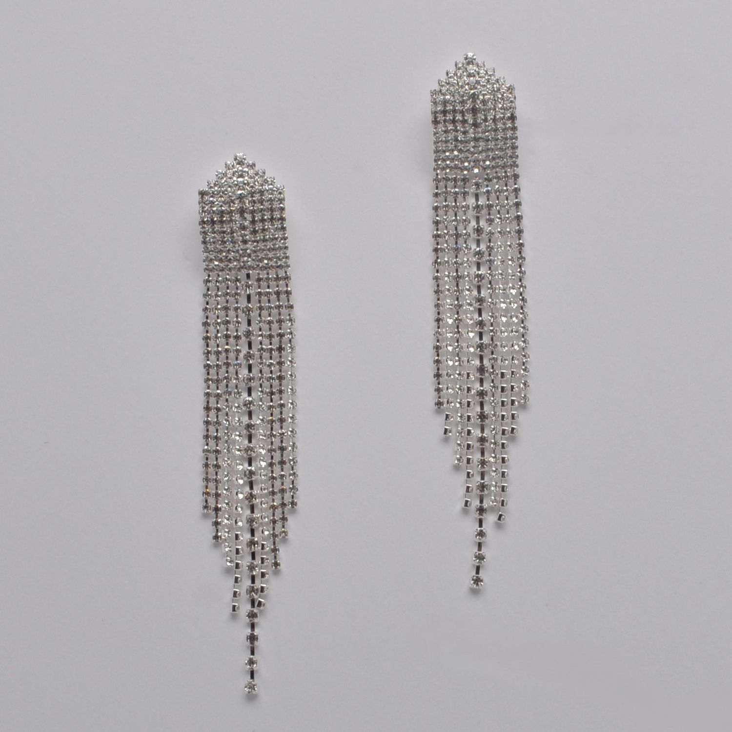 J27196E1S CLR/S FRNG TASSL CLIP EAR
