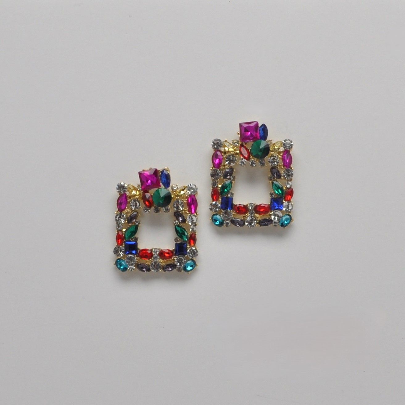 SI1509E66G MLT/G DRZY-LK SQUR-SHP EAR