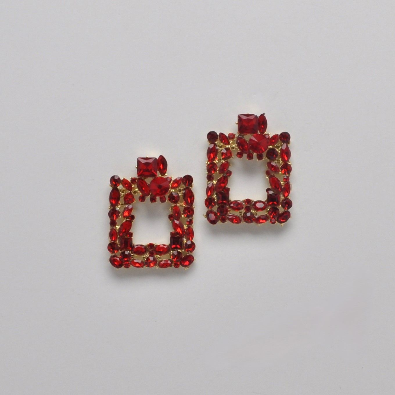 SI1509E9G LTSI/G DRZY-LK SQUR-SHP EAR