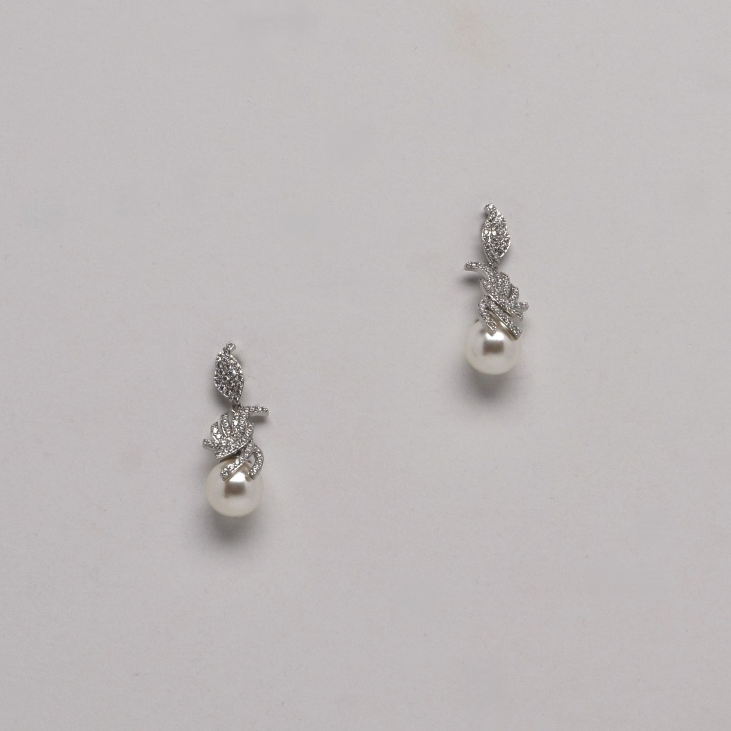 HJ4722E40S CZ/PRL/S PAVE LEAF PRL DNG ER
