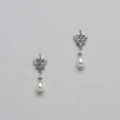 HJ4701E40S1 CZ/PRL MRQ STN FLWR SHP PRL DNG E