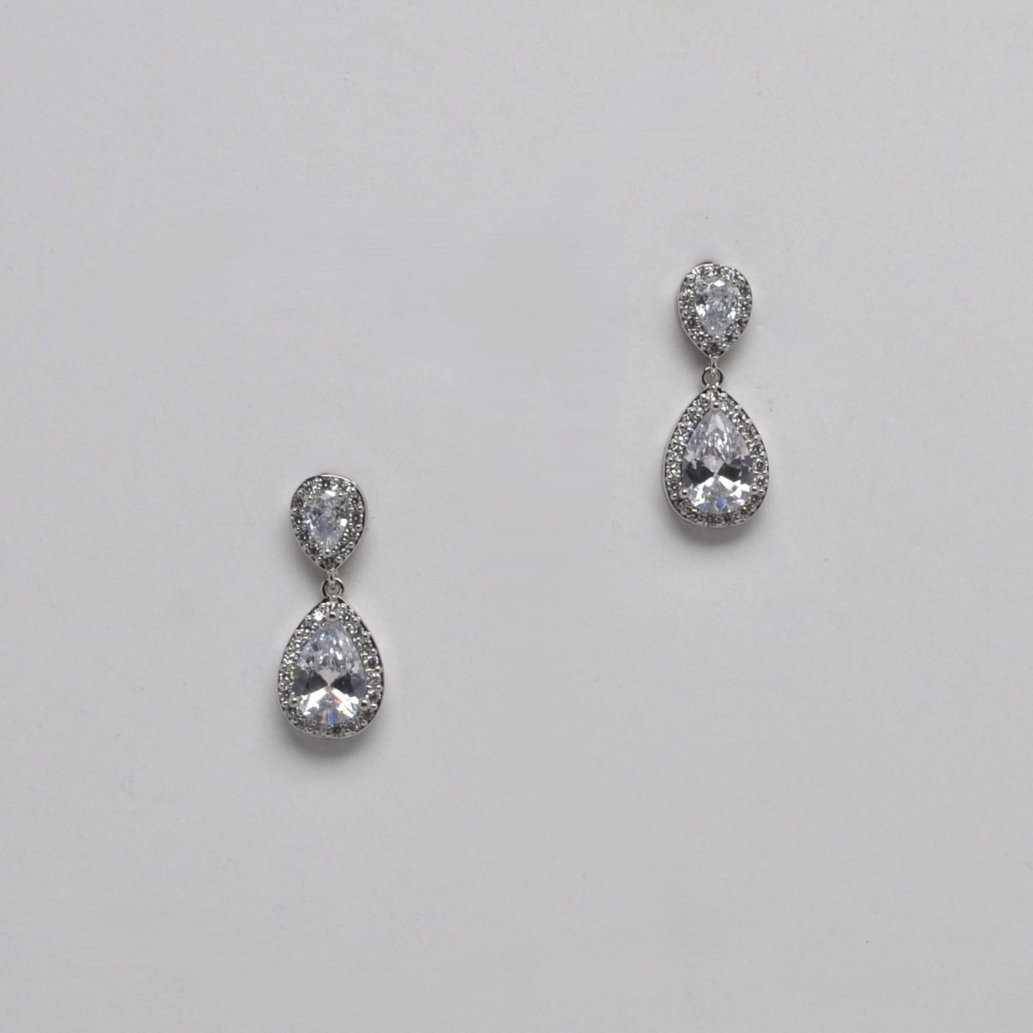 HJ4115E1S CZ/S TWO LNKD TEARDROP SHP E