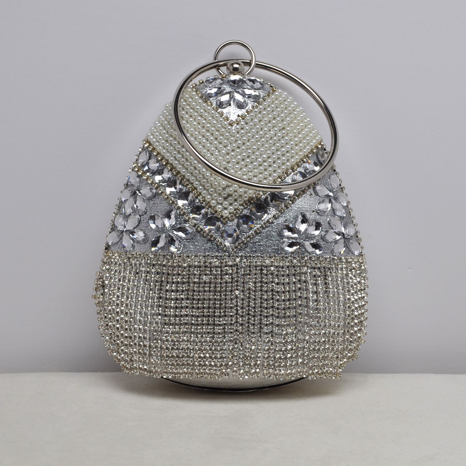 HF0156CSLV BEAD/CRY/TSSL EGG-SHP BRC HND PUR