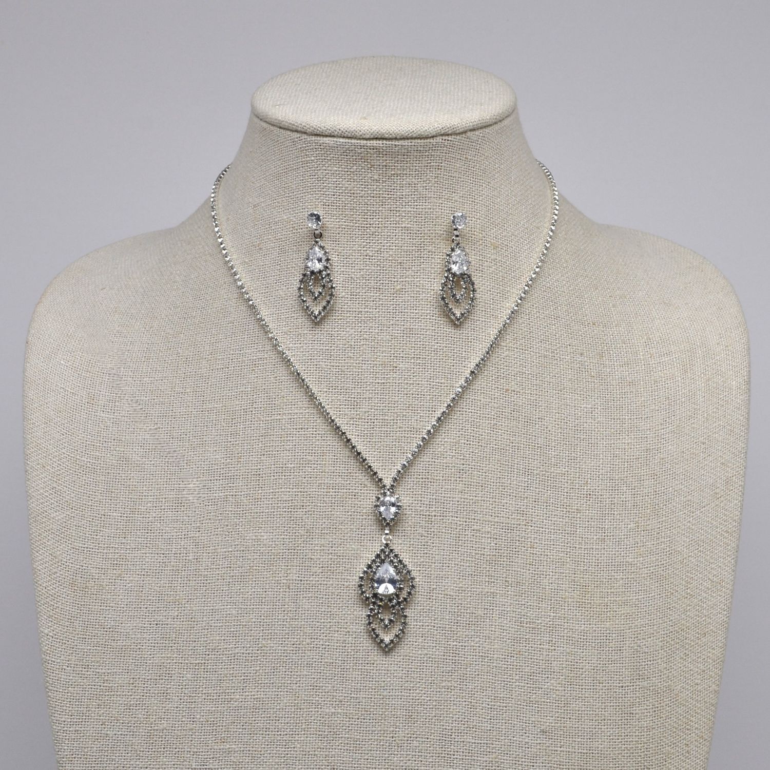 EN20386S1S CZ/S FNCY TRDP PENDNT NK SET
