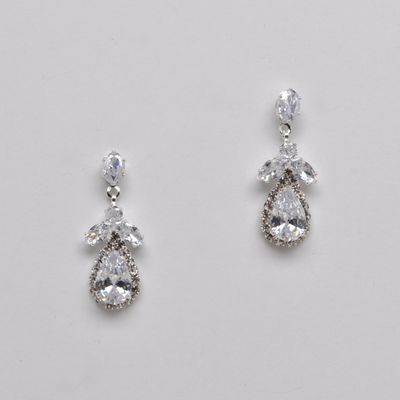 CR10829E1S CZ/S FLWR SHP DNGL EAR
