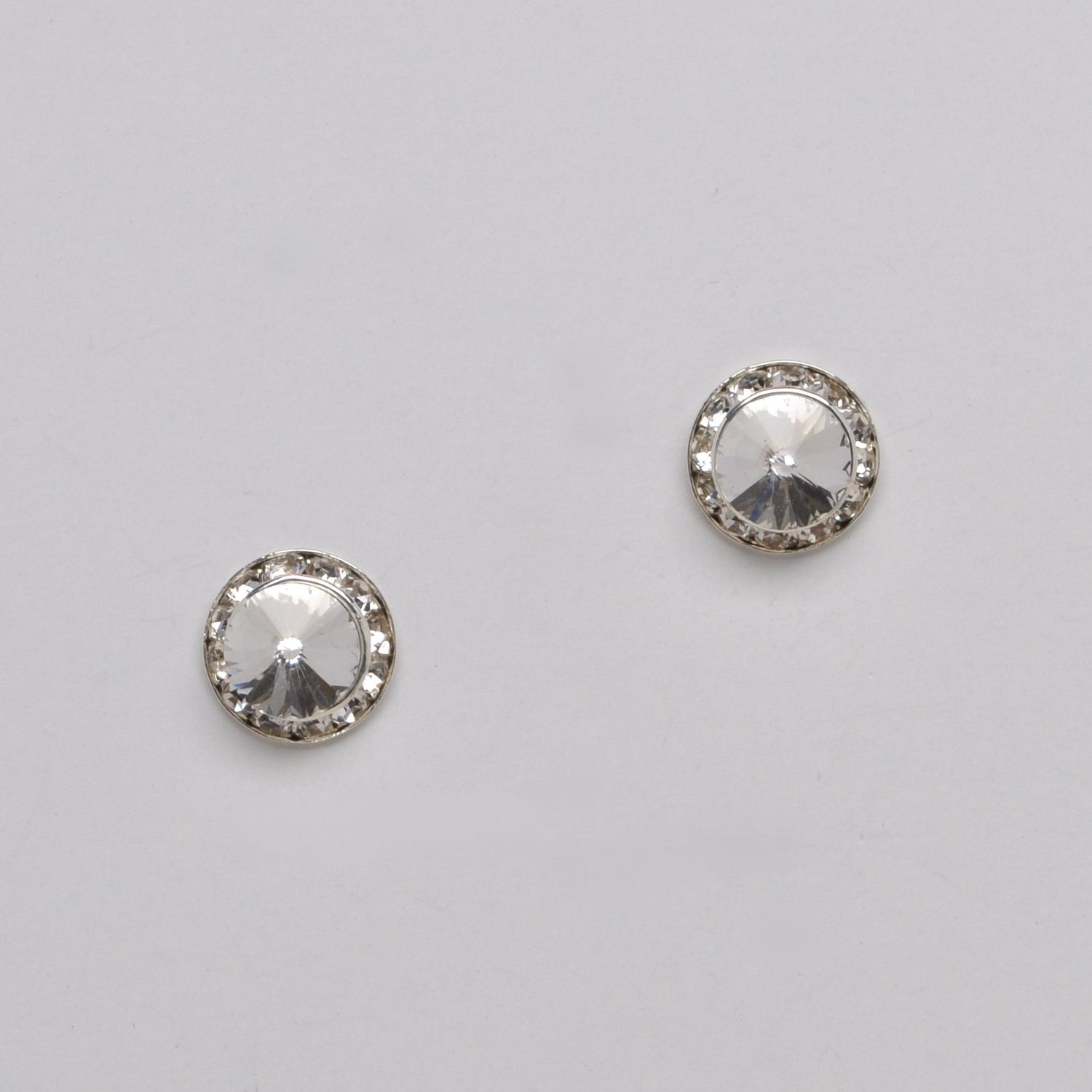 J3017E1S CRY/SIL SMALL PIERCED BUTTON