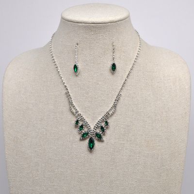 J16777S18S1 EM/S MRQUS STNS NECK SET