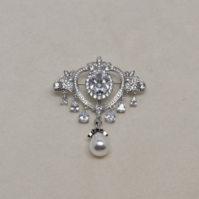 LB0031P1S CZ/PRL/S CNTR OVAL CRY PIN