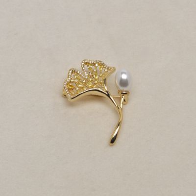 LB0034P1G CZ/PRL/G FANCY LEAF PIN